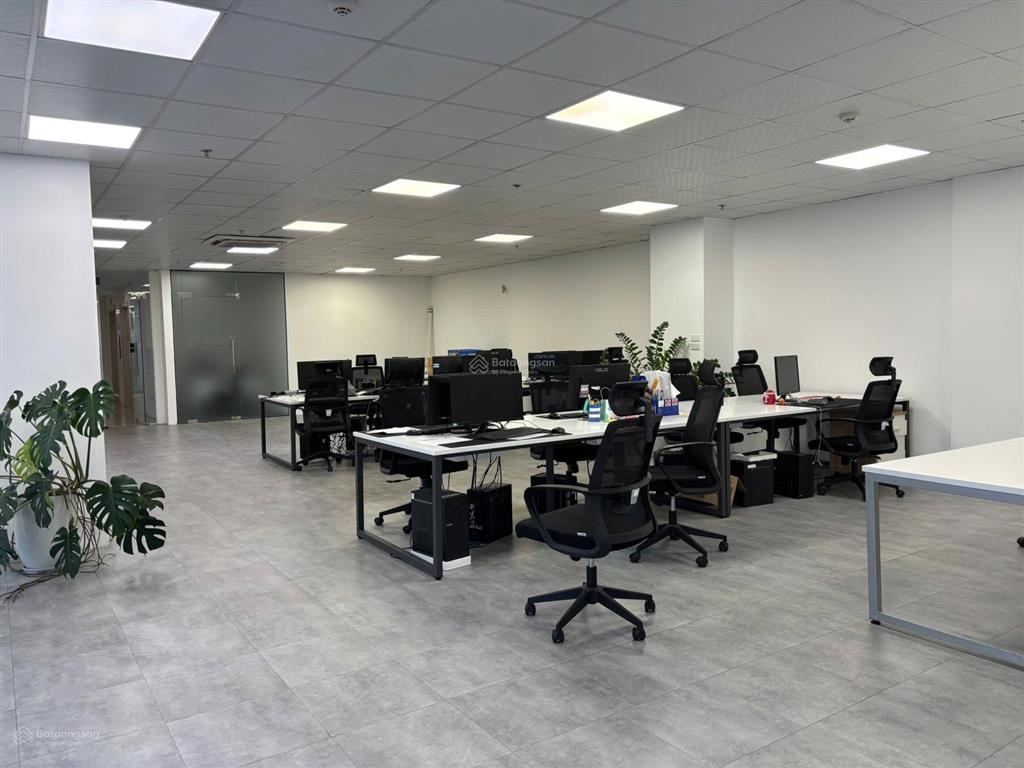 Cho thuê sàn văn phòng tại chung cư hoàng ngân plaza, 125 hoàng ngân, cầu giấy, hà nội dt 173m2