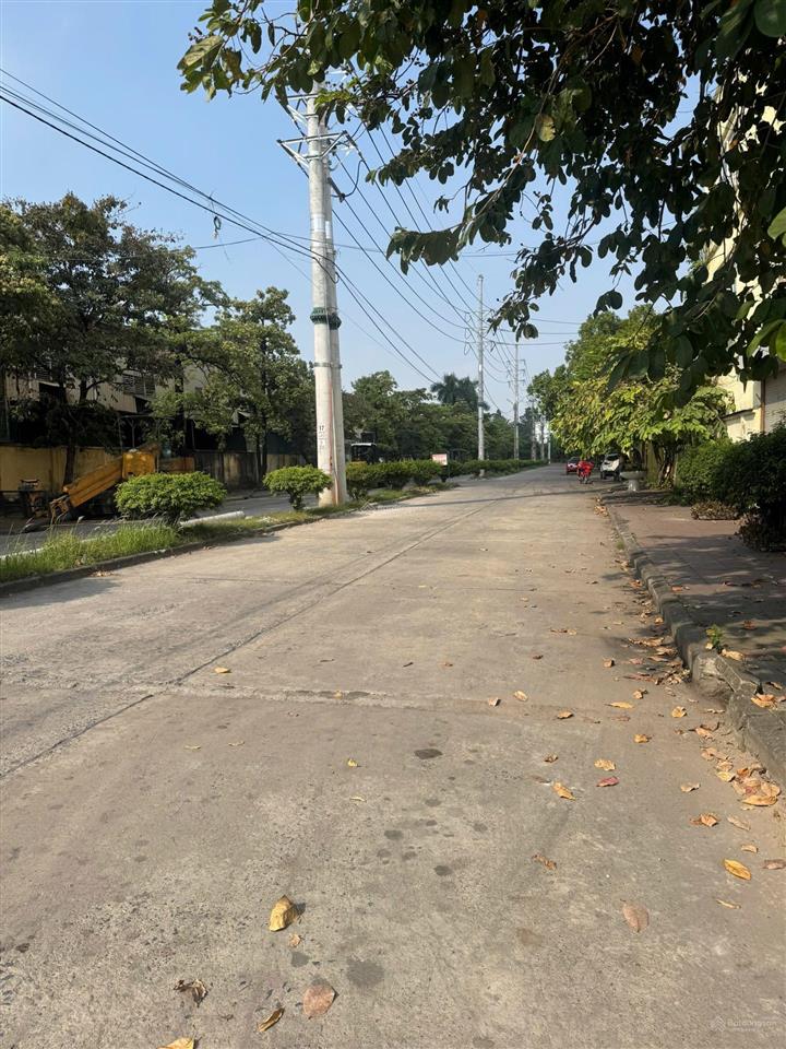 Bán đất nhà xưởng kcn phùng, đan phượng, hà nội dt 7.300m2 nhà xưởng mới xây đẹp kcn phùng.