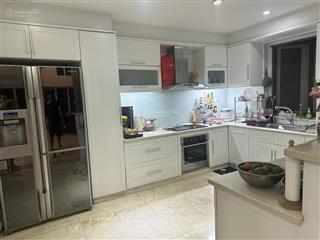 Bán biệt thự sân vườn phú mỹ, quận 7, 10.5x21, 35 tỷ,  0907 727 ***