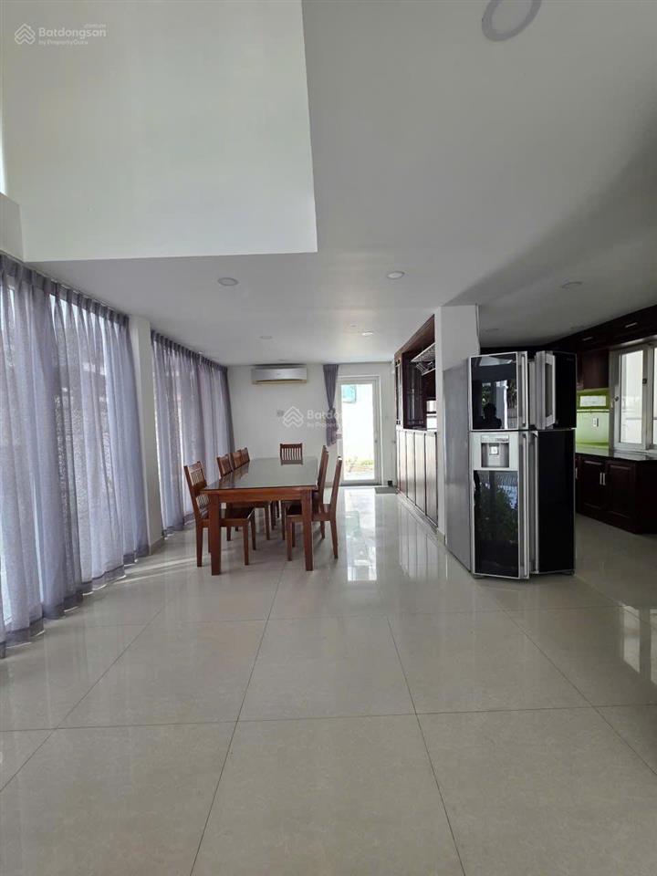 Cho thuê biệt thự phú mỹ, quận 7, 5 phòng ngủ, 50 triệu,  0907 727 ***