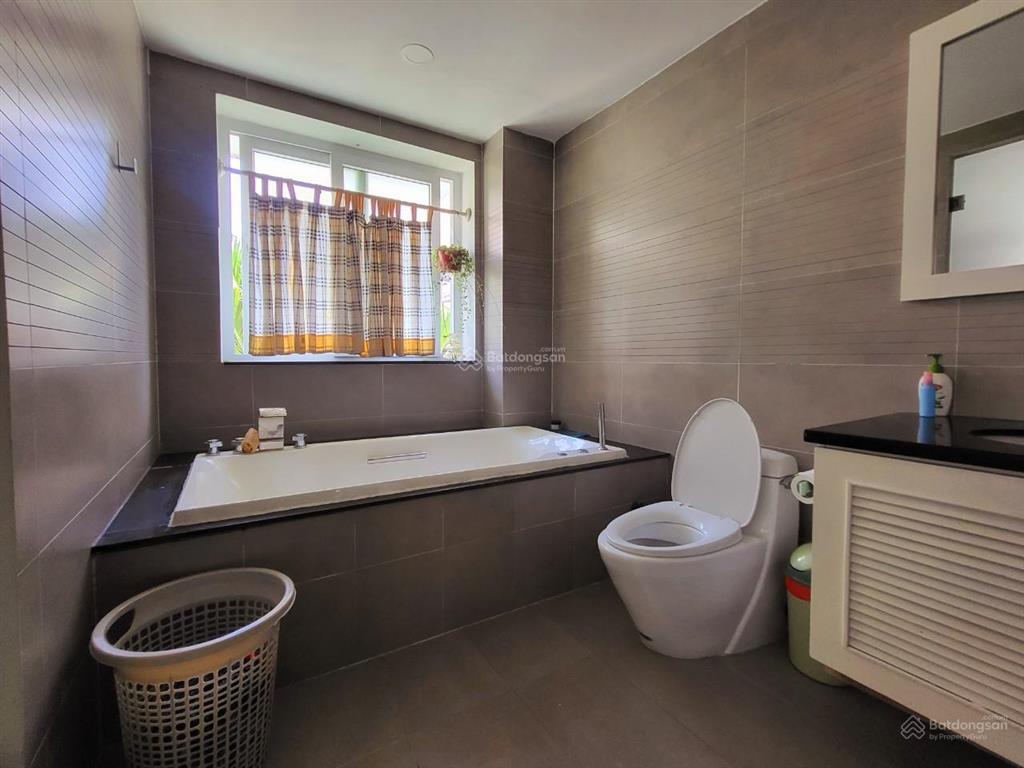 Cho thuê biệt thự phú mỹ, đường hoàng quốc việt, quận 7, 50 triệu,  0907 727 ***