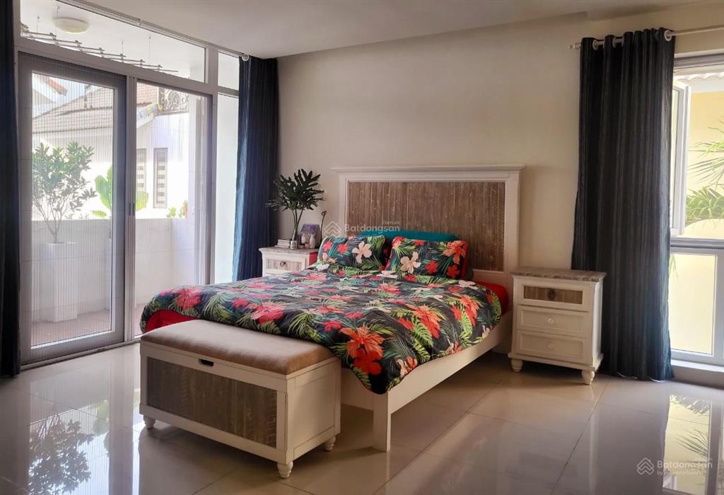 Cho thuê biệt thự phú mỹ, đường hoàng quốc việt, quận 7, 50 triệu,  0907 727 ***