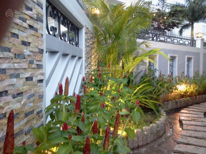 Cho thuê biệt thự phú mỹ, đường hoàng quốc việt, quận 7, 45 triệu,  0907 727 ***