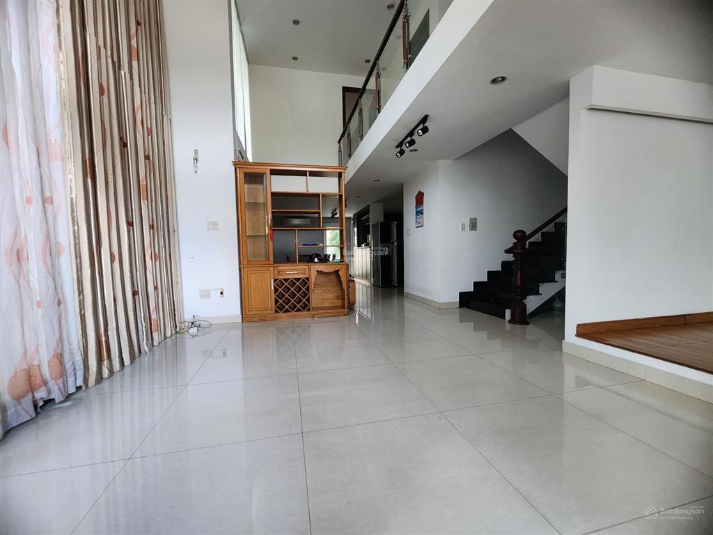 Cho thuê biệt thự phú mỹ, đường hoàng quốc việt, quận 7, 50 triệu,  0907 727 ***