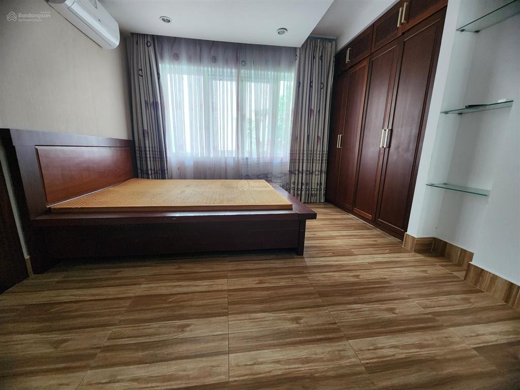 Cho thuê biệt thự phú mỹ, đường hoàng quốc việt, quận 7, 50 triệu,  0907 727 ***