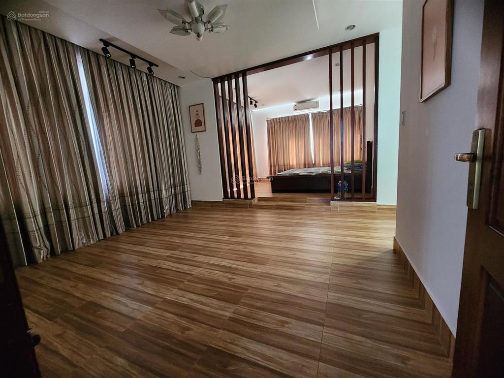Cho thuê biệt thự phú mỹ, đường hoàng quốc việt, quận 7, 50 triệu,  0907 727 ***