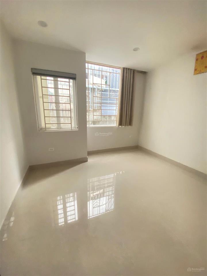 Chính chủ, bán gấp nhà trần quốc hoàn, 45m2 6t mt 4m, 14.5 tỷ, ôtô tránh, 2 mặt tiền