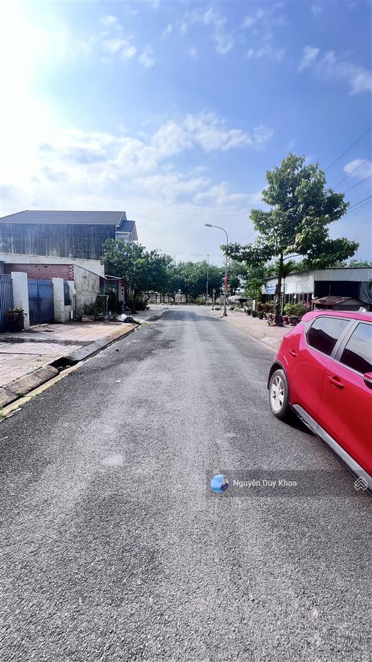 250m2 full thổ cư. mất 5 phút vào sân bay long thành.