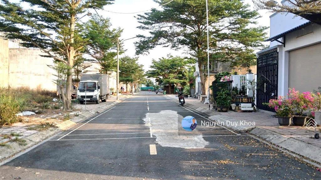 Hàng hiếm. đất trung tâm long thành giá 1 tỷ 850 triệu.