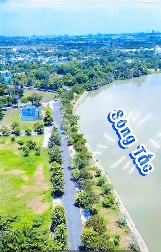 Đất đẹp ven sông, điện nước âm, khu dân trí cao