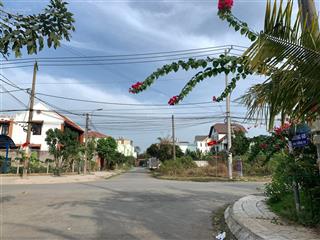 Bán nhà kdc bách khoa q9 sát quận 2 cạnh global city