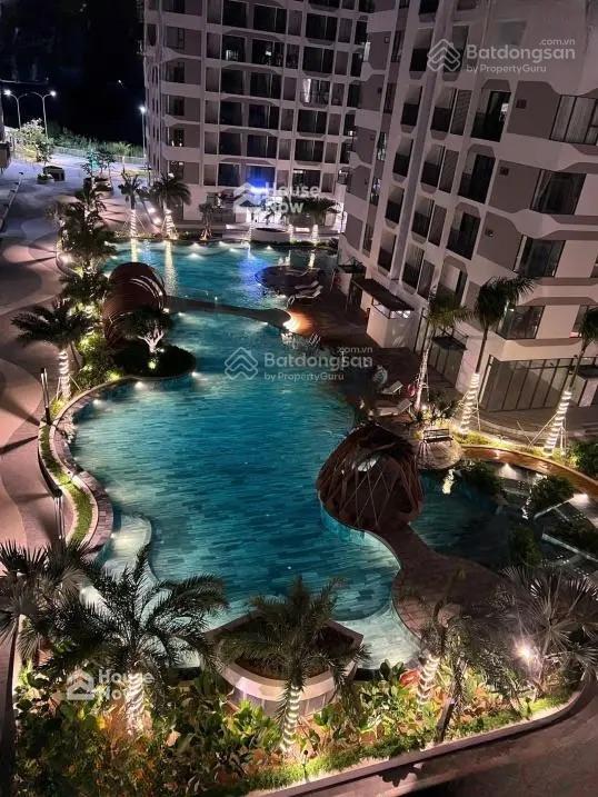 Chính chủ cần bán gấp căn 65m2 view hồ bơi. tầng trung