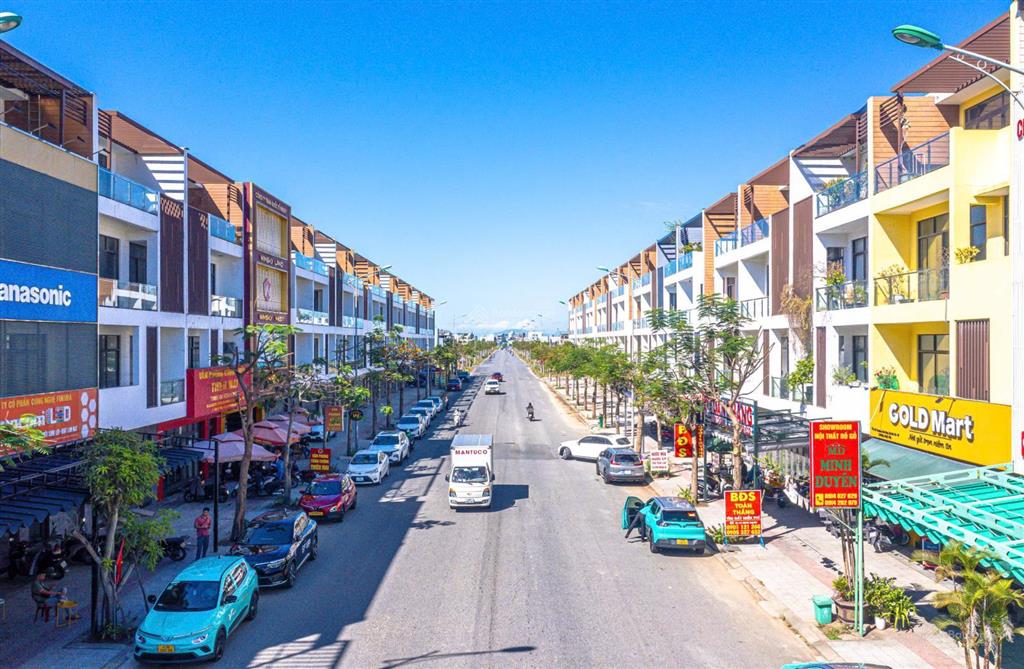 Bán lô đất bờ quan 9 sạch đẹp, sát góc đường bờ quan 3 , liền kề dãy shophouse nguyễn phước lan