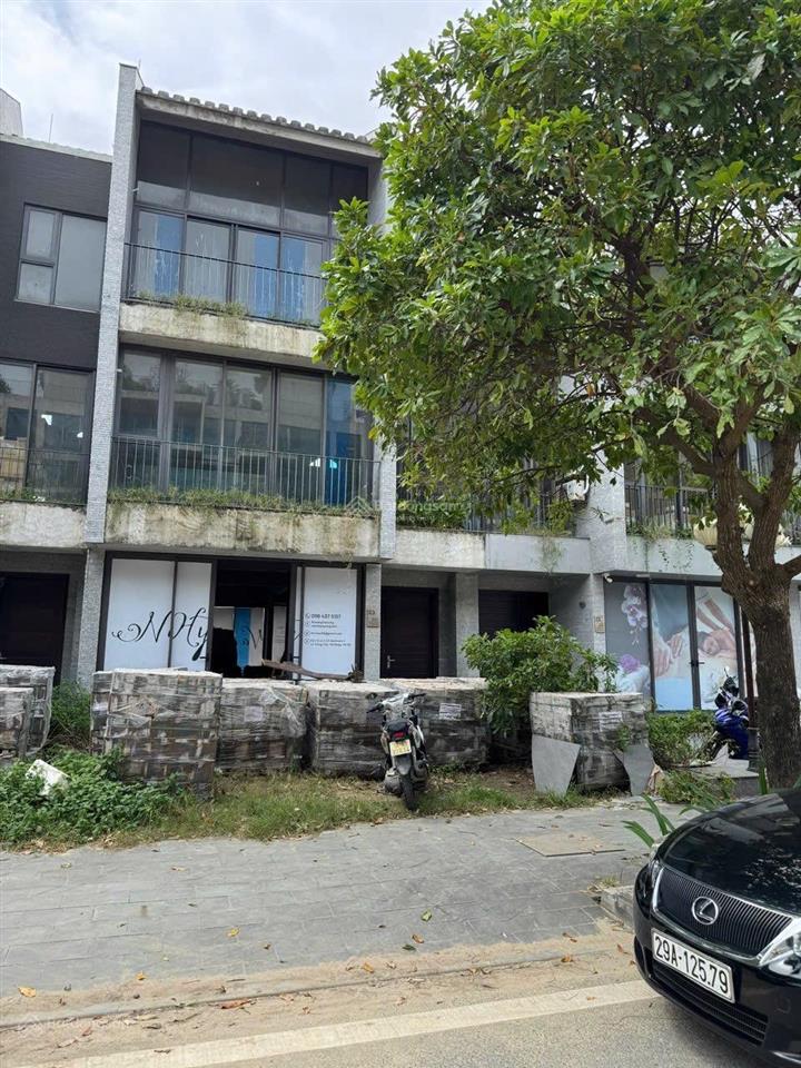 Chính chủ cắt lỗ sâu căn 3 tầng biệt thự liền kề mặt tiền võ chí công dự án casamia hội an