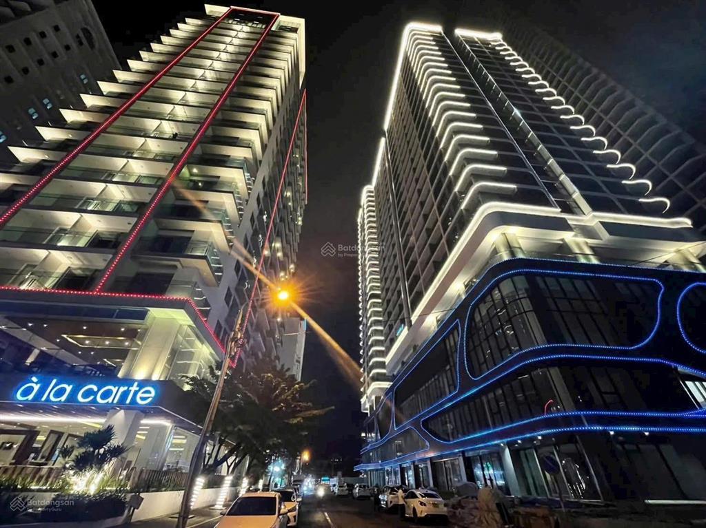 Căn hộ dành cho giới tinh hoa 2pn góc trực diện biển đông, times square