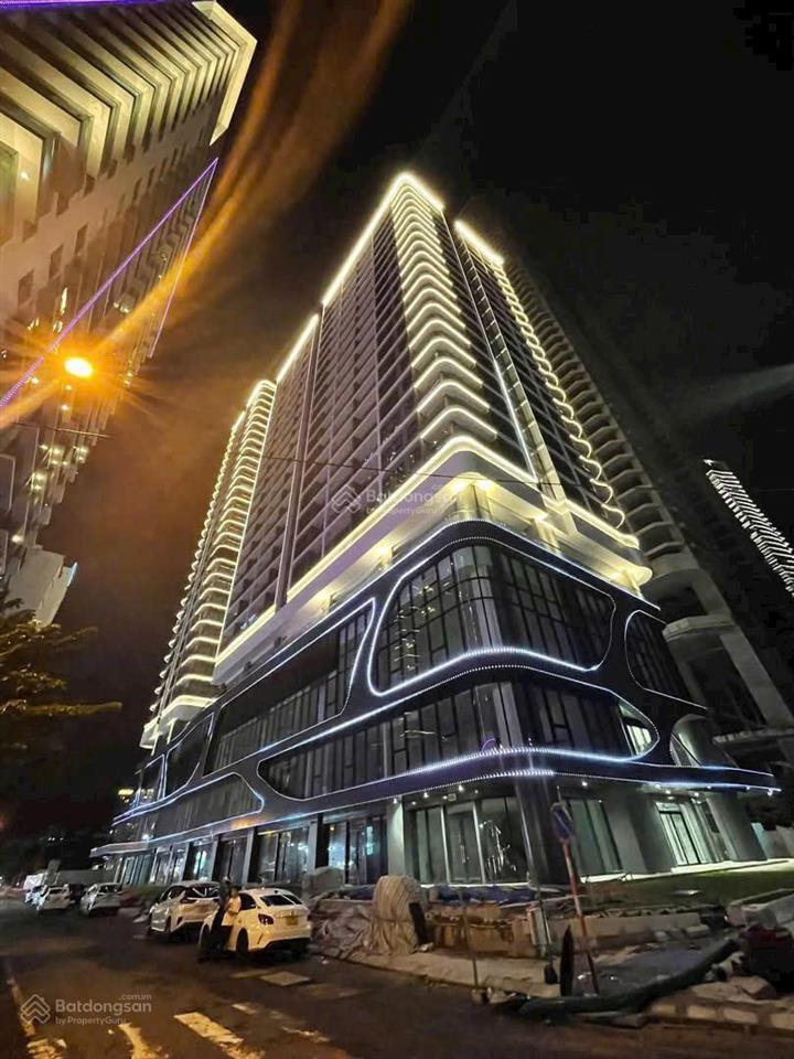 Căn hộ dành cho giới tinh hoa 2pn góc trực diện biển đông, times square