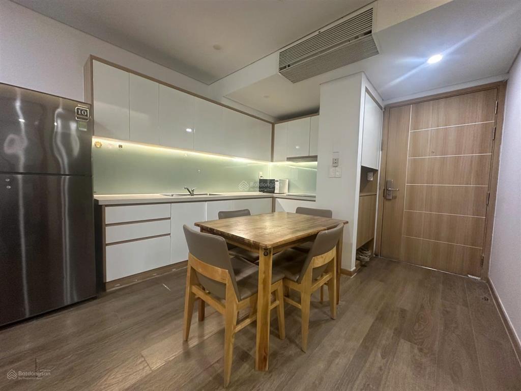 Cần bán gấp căn góc 2 pn tầng 18 dự án fhome sổ đỏ sẵn đang cho thuê dòng tiền 18tr/tháng