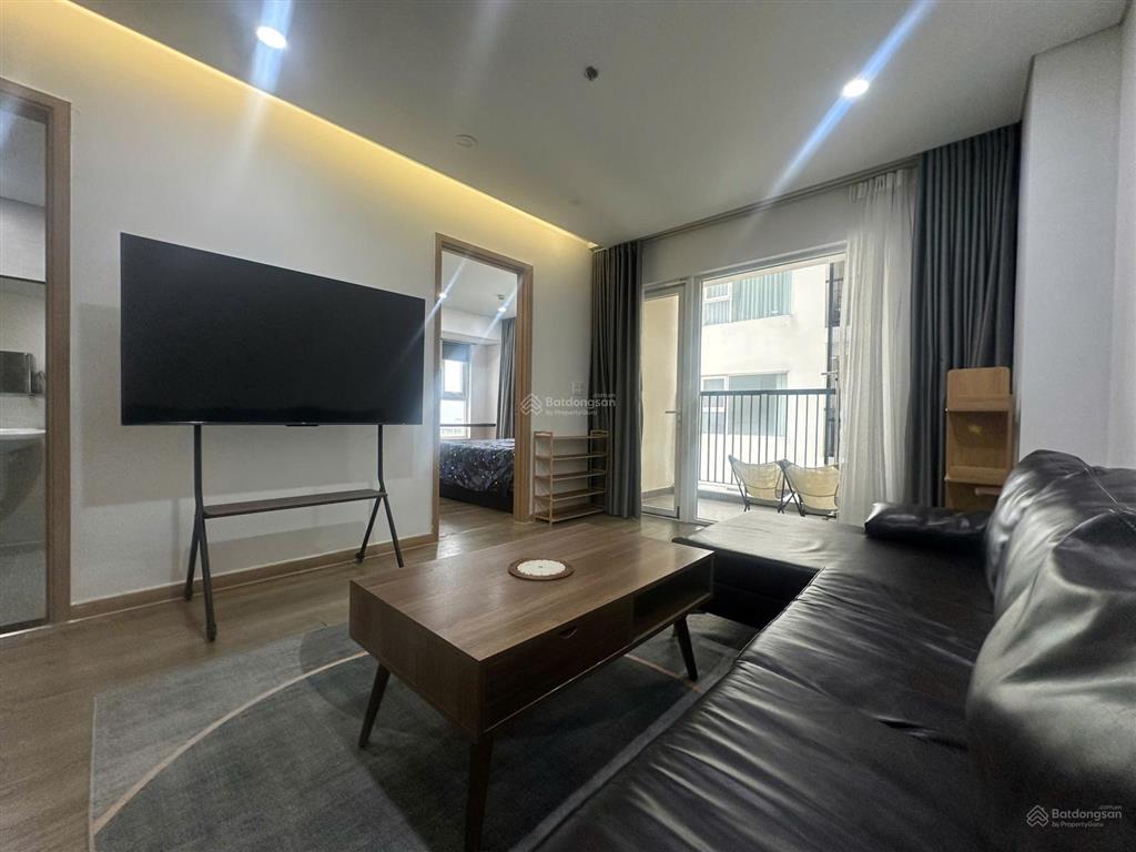 Cần bán gấp căn góc 2 pn tầng 18 dự án fhome sổ đỏ sẵn đang cho thuê dòng tiền 18tr/tháng