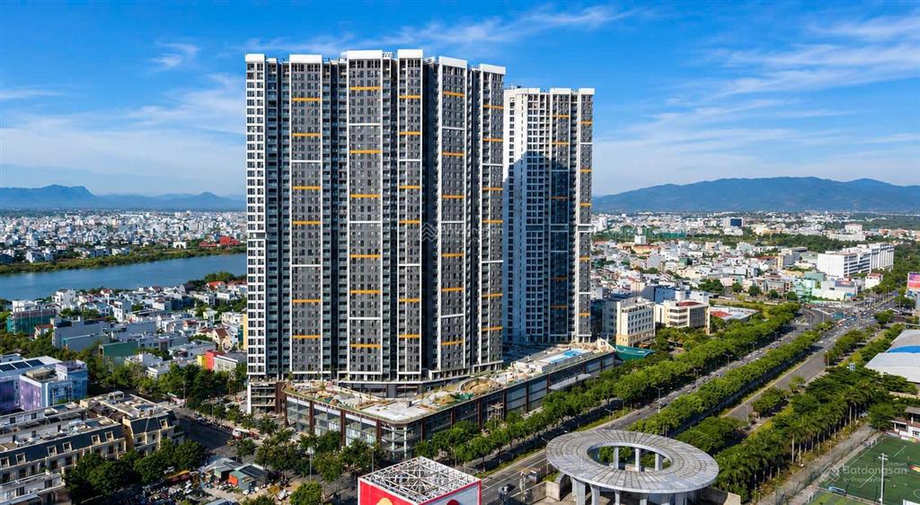 Cần bán gấp căn 2pn, tháng 10 nhận nhà, view sông, pháo hoa, miễn 3 năm phí quản lý vận hành
