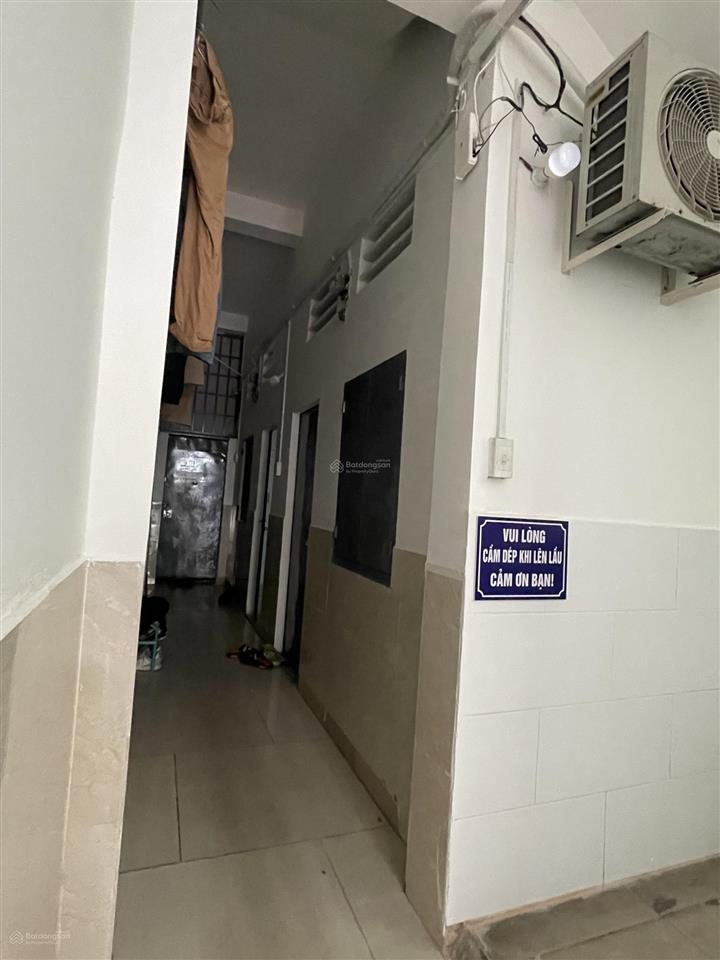 Bán chdv mặt tiền nhựa 18m phường dĩ an, thu 30tr/th. nhà 1 trệt 2 lầu 14 căn hộ và 1 kiot