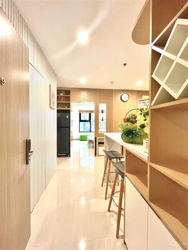 Mỗi sáng mở cửa nhìn hồ cá koi bơi lội, cảm giác như sống trong resort