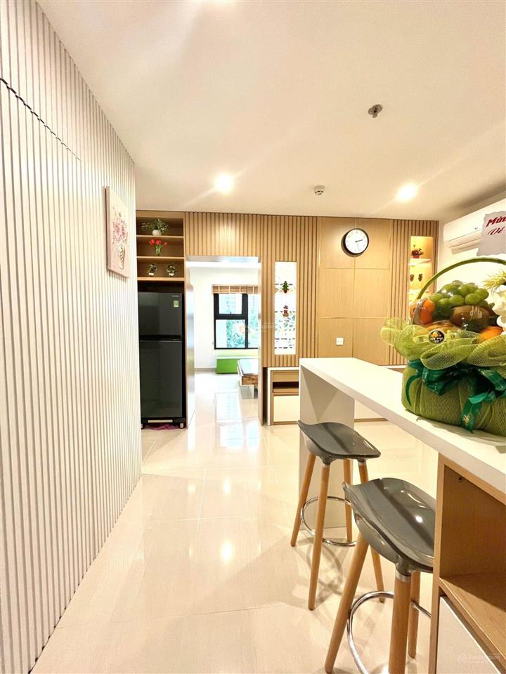 Mỗi sáng mở cửa nhìn hồ cá koi bơi lội, cảm giác như sống trong resort