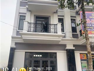 Cho thuê shophouse trống diện tích lớn, phù hợp đầu tư dài hạn