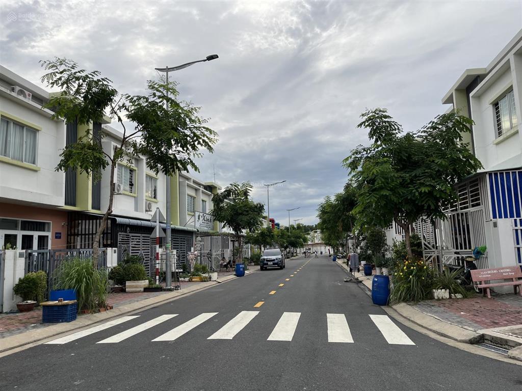 Bán nhà riêng tại chánh phú hòa, 2,499 tỷ, 135m2, chính chủ giá ưu đãi