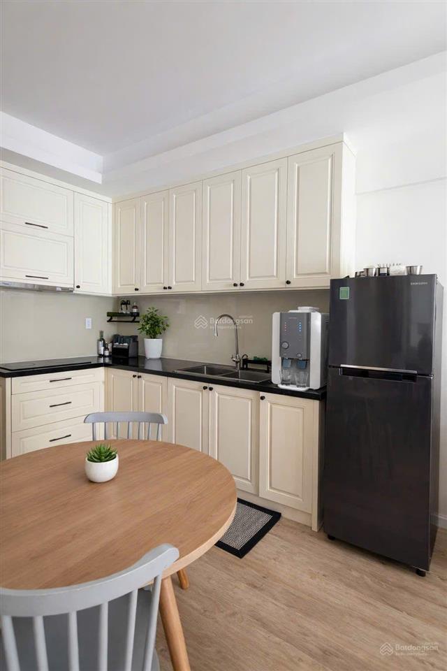 Mới  căn hộ 3 phòng ngủ, có ô xe ô tô, giá 7.5 tỷ