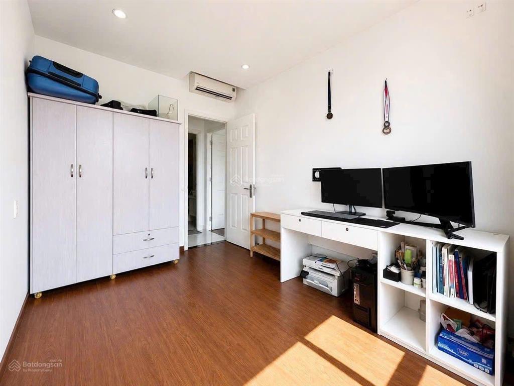 Bán gấp căn hộ 70m2, 2pn, 2wc tầng cao view sông tại sunrise riverside, 5 tỷ