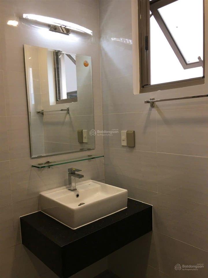 Bán cc tại saigon south residences, 5,3 tỷ, 65m2, 2pn, 2wc bao đẹp