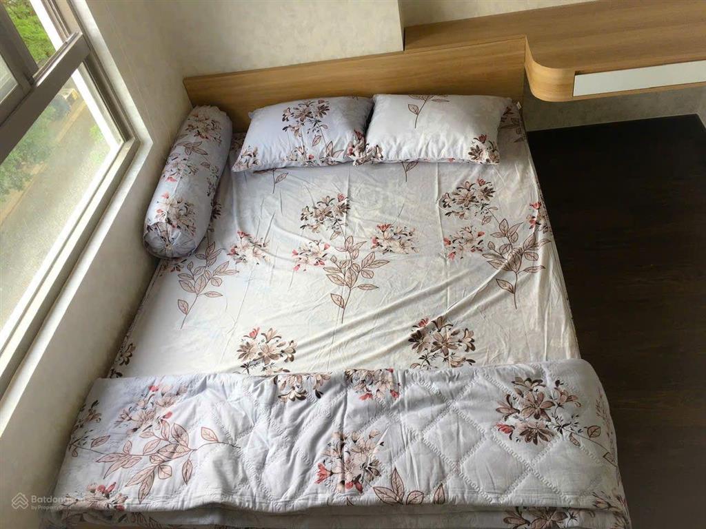 Bán cc tại saigon south residences, 5,3 tỷ, 65m2, 2pn, 2wc bao đẹp