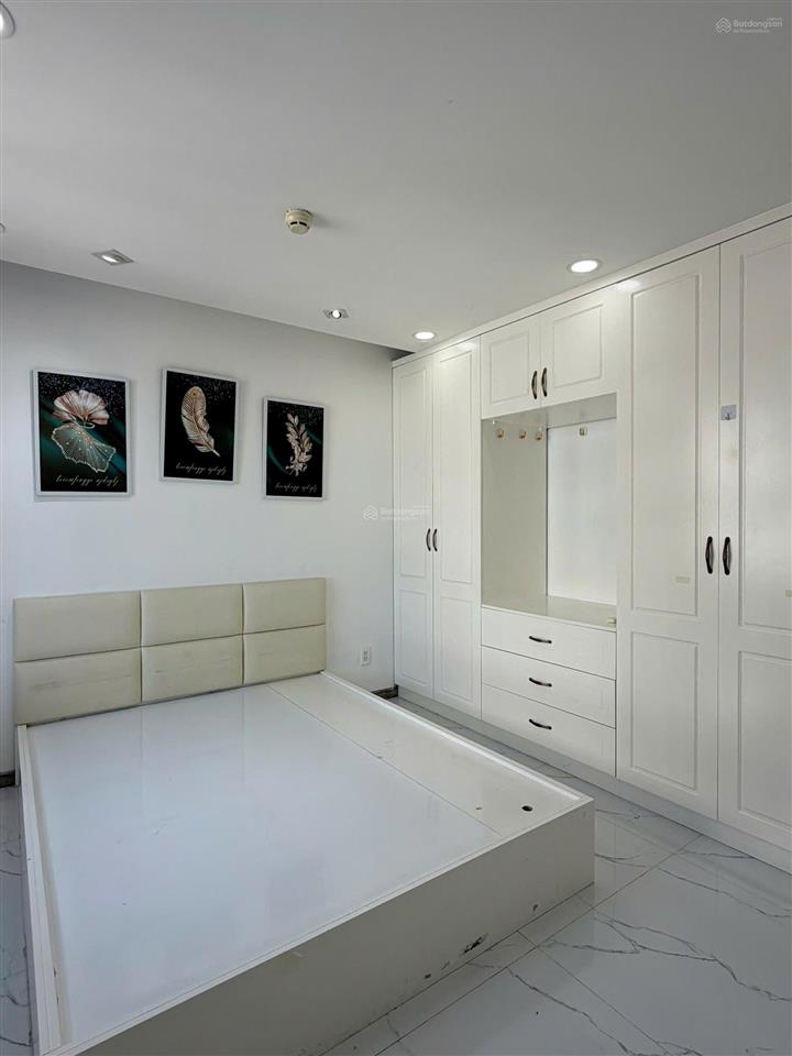Hàng hiếm bán căn hộ 95m2, 6,9 tỷ tại saigon south residences, 2pn, 2wc, có ô xe ô tô