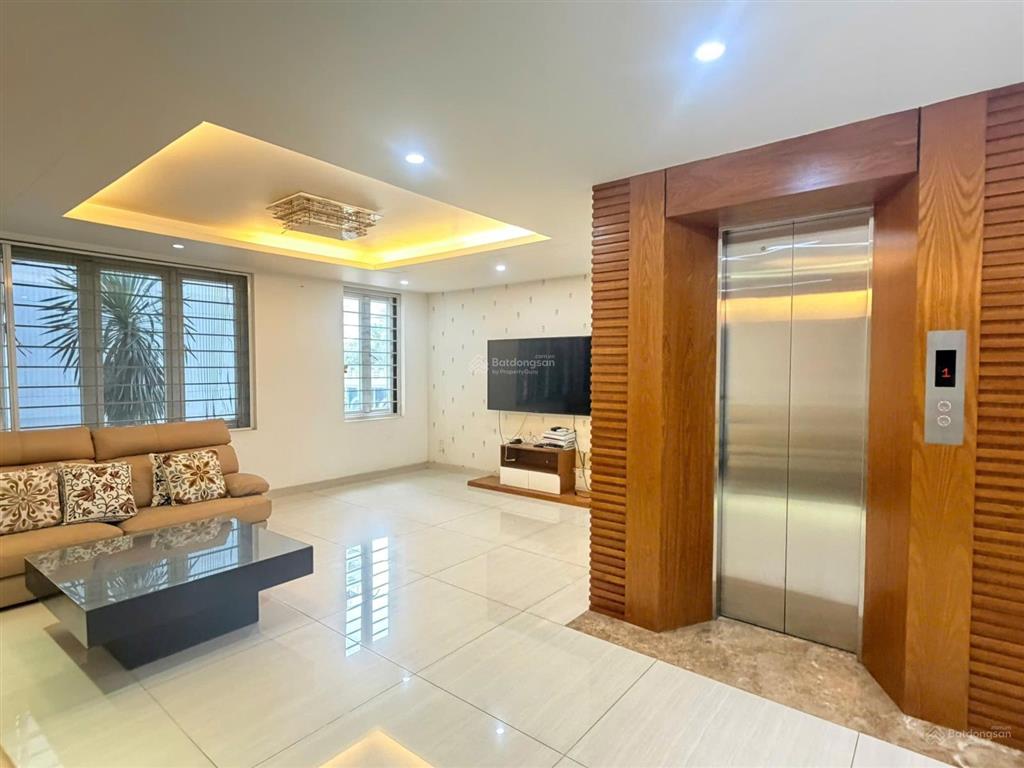 Bán nhà mặt phố tại nam quang 2, 111m2, 4pn + 6wc, giá thương lượng
