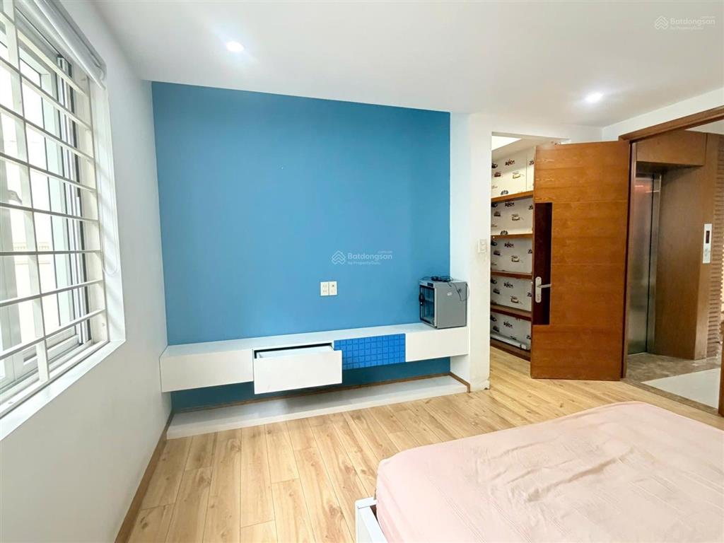 Bán nhà mặt phố tại nam quang 2, 111m2, 4pn + 6wc, giá thương lượng