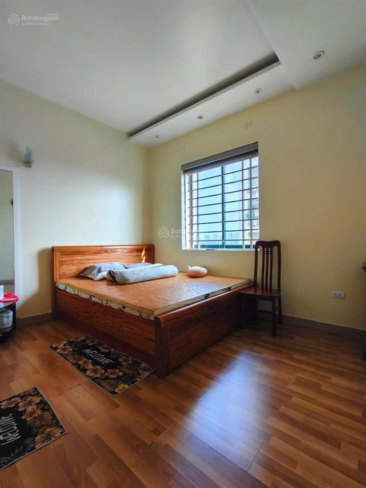 Bán căn hộ ngõ 100 hoàng quốc việt, nghĩa đô. hn, tầng 3, tòa nhà xây 6 tầng, thang bộ,