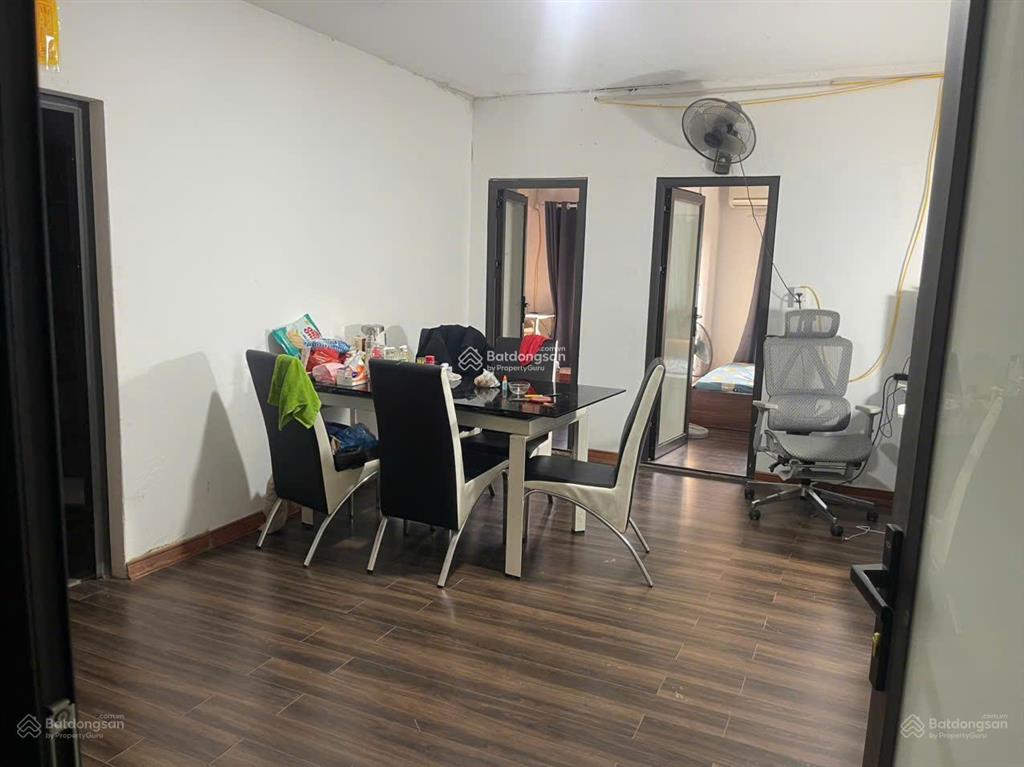 Chính chủ bán căn hộ tập thể nghĩa tân, phố nghĩa tân gần trần tử bình. 50m2,  098792636