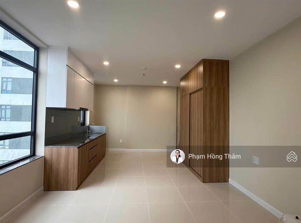 Bán căn hộ office central premium, dt 44m2, tầng cao, nhà sạch đẹp, căn góc, ở hoặc kd, giá 2,95 tỷ