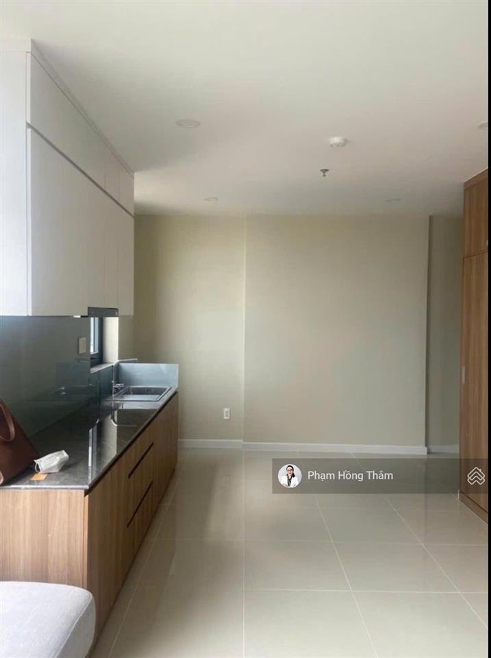 Bán căn hộ office central premium, dt 44m2, tầng cao, nhà sạch đẹp, căn góc, ở hoặc kd, giá 2,95 tỷ