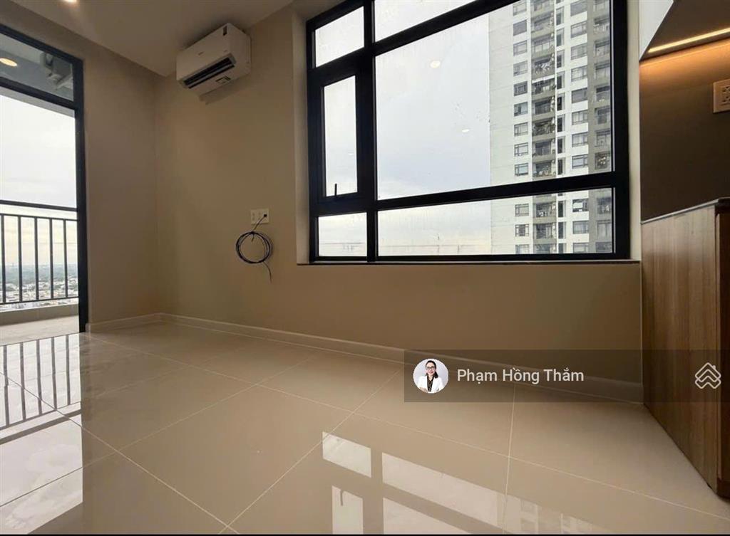 Bán căn hộ office central premium, dt 44m2, tầng cao, nhà sạch đẹp, căn góc, ở hoặc kd, giá 2,95 tỷ