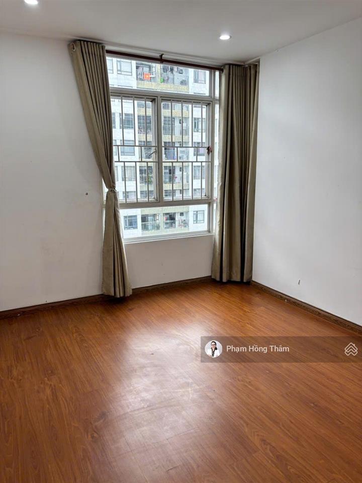 Cho thuê căn hộ giai việt duplex thông tầng, dt 109m2, 3pn, 2 wc, nội thất cơ bản, giá 13tr/tháng