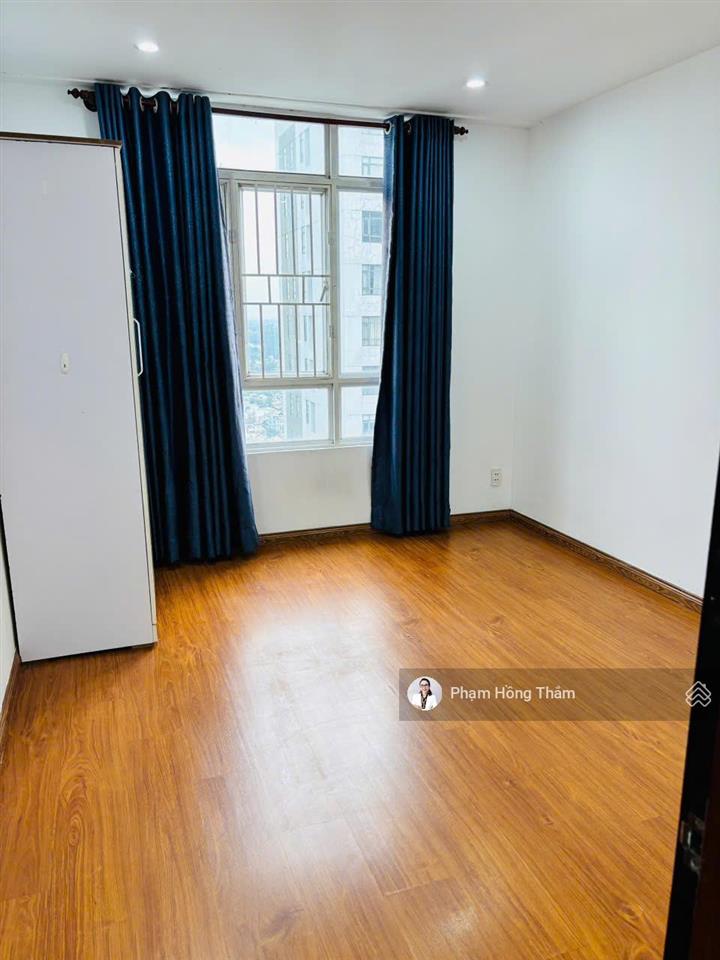 Cho thuê căn hộ giai việt duplex thông tầng, dt 109m2, 3pn, 2 wc, nội thất cơ bản, giá 13tr/tháng