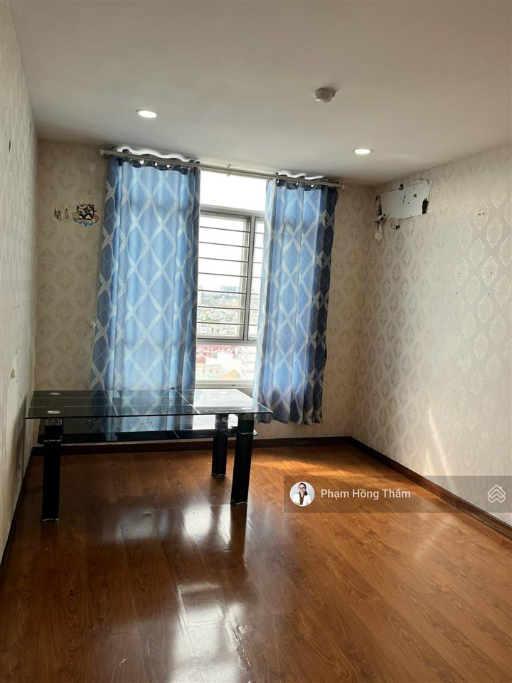 Bán căn hộ giai việt, dt 115m2, 2pn, 2wc, có sổ hồng, giá bán 5,2 tỷ. xem nhà  0933 888 ***  thắm