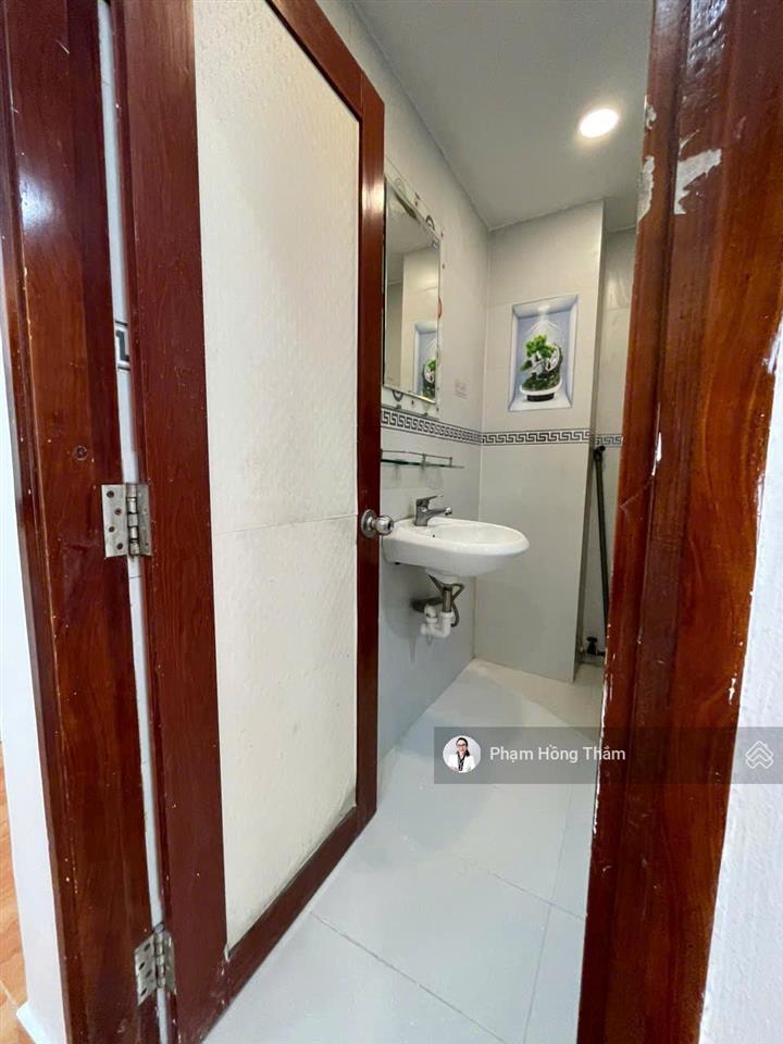 Bán căn hộ cc mỹ thuận, giá 3,35 tỷ, 107m2, 2pn, 2wc, nhà trống, sổ hồng, hỗ trợ vay.  0933 888 ***