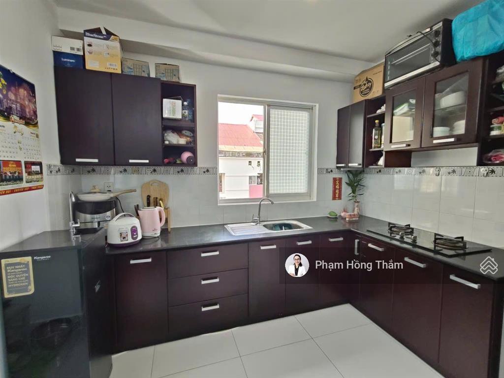 Cần bán căn hộ peridot, dt75m2, 2pn, 2wc, đầy đủ nội thất, sổ hồng, giá 2,95 tỷ.  0933 888 *** thắm