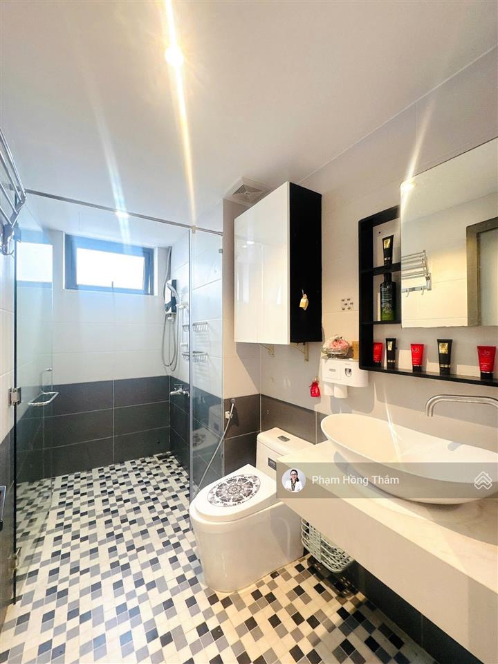 Cho thuê central premium dt 48m. giá 11tr/tháng, nhà có 1pn, 1wc ,nội thất rất đẹp, giao nhà ngay.