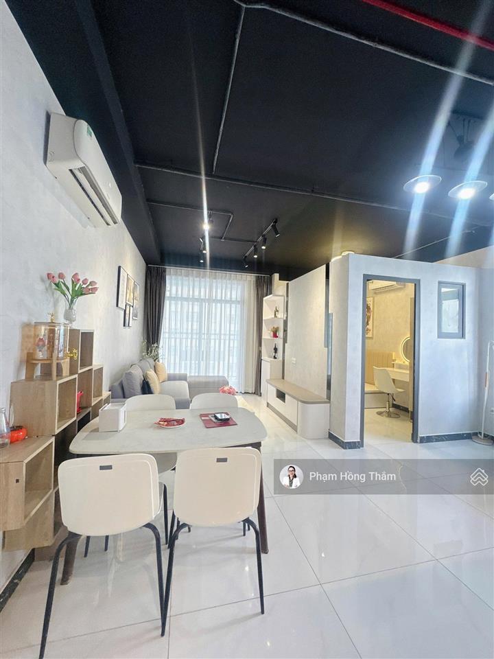 Cho thuê central premium dt 48m. giá 11tr/tháng, nhà có 1pn, 1wc ,nội thất rất đẹp, giao nhà ngay.