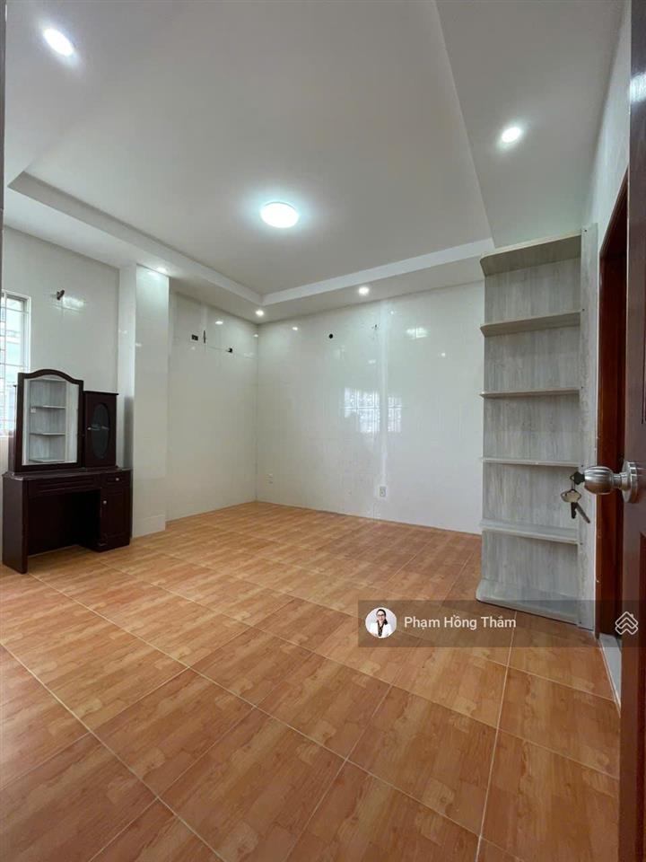 Bán căn hộ cc mỹ thuận, giá 3,35 tỷ, 107m2, 2pn, 2wc, nhà trống, sổ hồng, hỗ trợ vay.  0933 888 ***