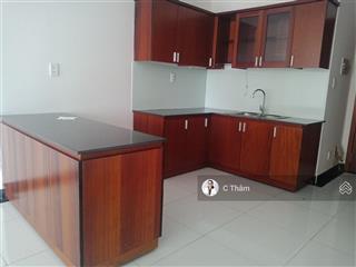 Bán căn hộ giai việt, dt 82m2, 2pn, 2wc, nhà sạch đẹp, h. đn, giá 4,35 tỷ,  0933 888 ***  thắm