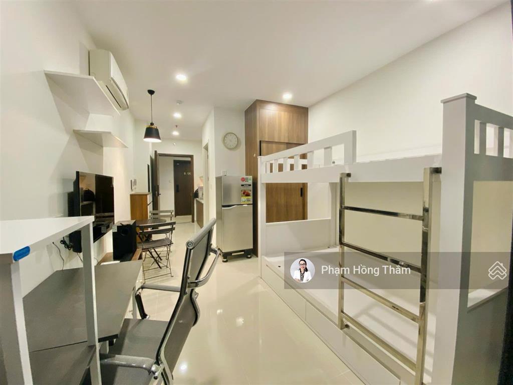 Cho thuê căn hộ central premium, dt 26m2, có đầy đủ nội thất, giá 8tr/th.  0933 888 ***  thắm